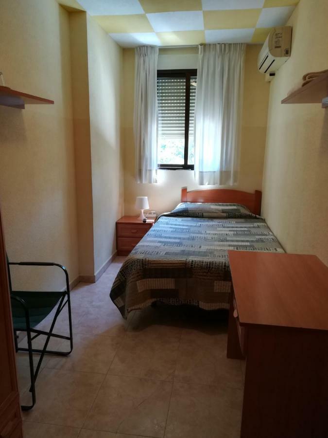 Hostal Brunete Quarto foto