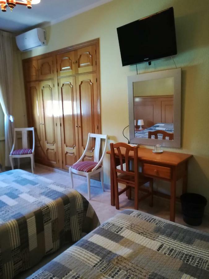 Hostal Brunete Exterior foto